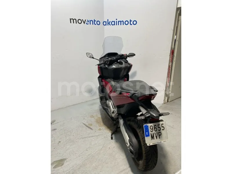 Honda Forza 750 - Vista 7