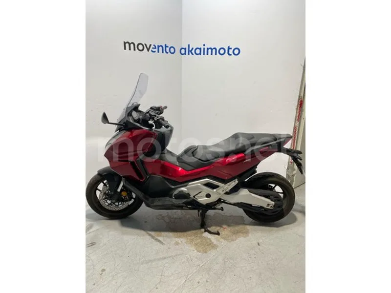 Honda Forza 750 - Vista 9