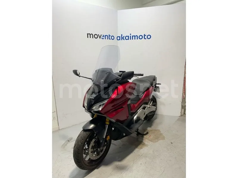Honda Forza 750 - Vista 10