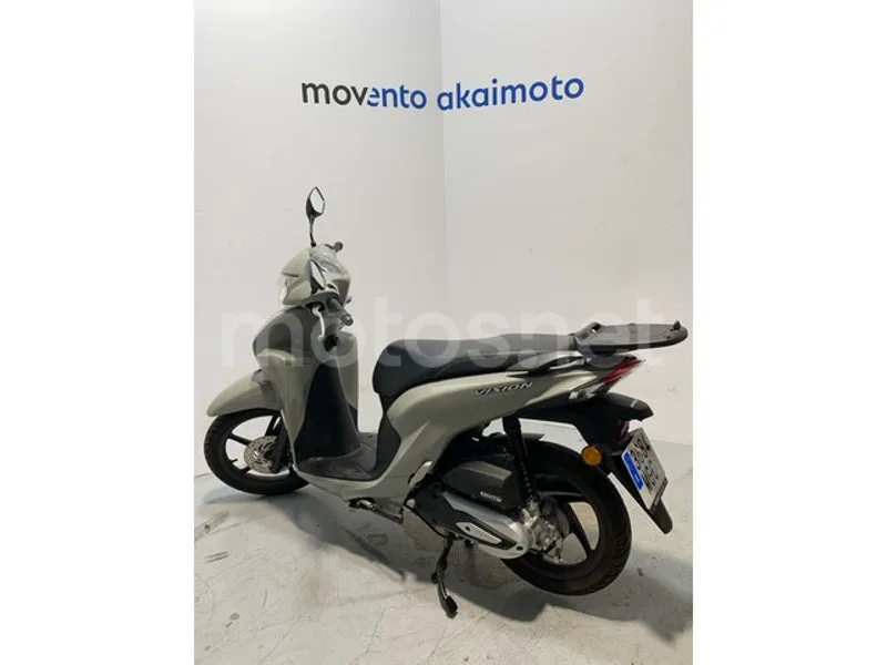 Honda Vision 110 - Vista 3