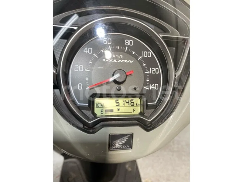 Honda Vision 110 - Vista 6