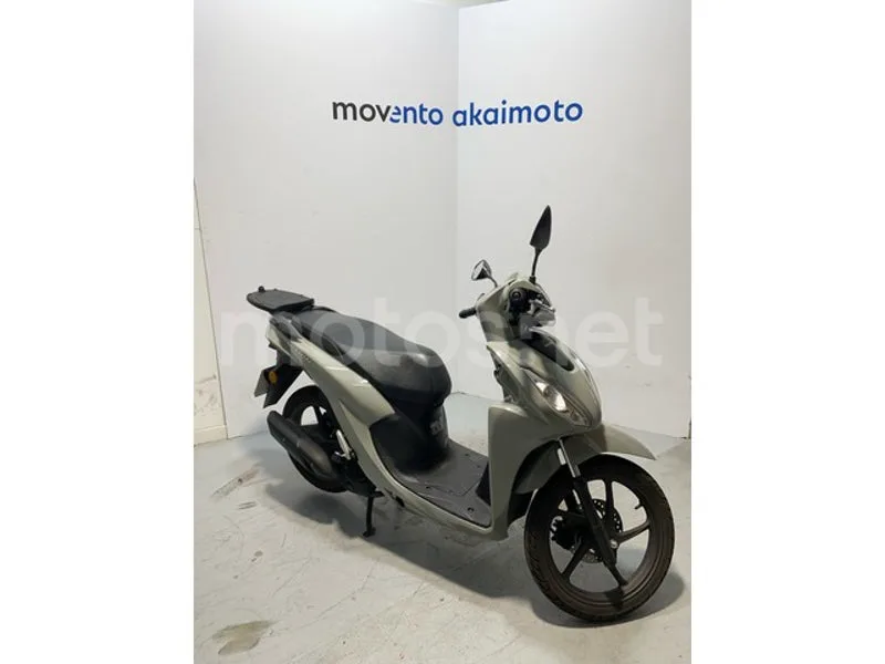 Honda Vision 110 - Vista 9