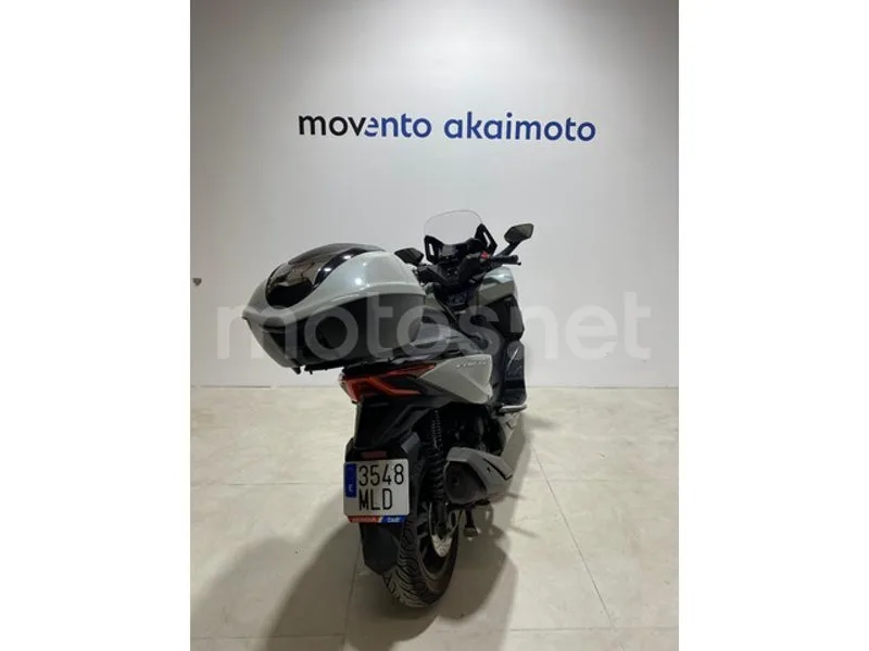 Honda Forza 350 - Vista 4