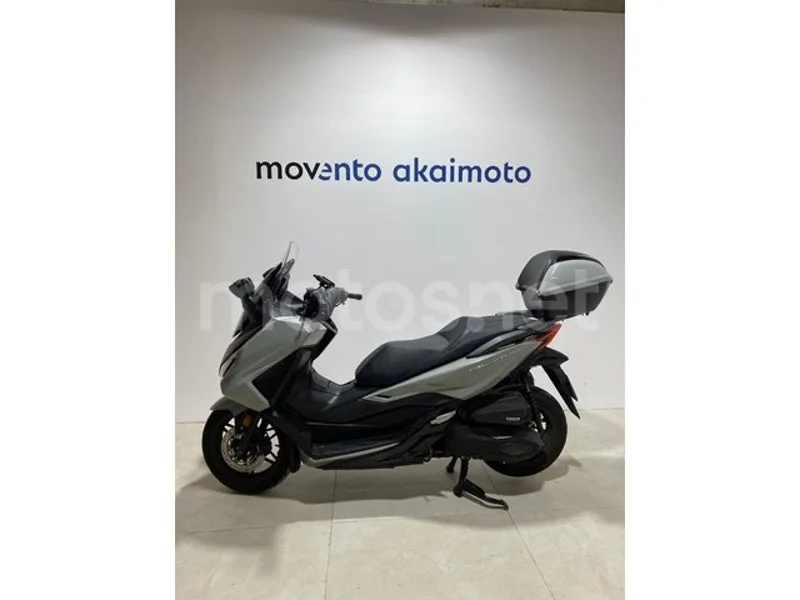 Honda Forza 350 - Vista 8