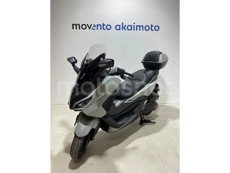 Honda Forza 350 - Vista 9