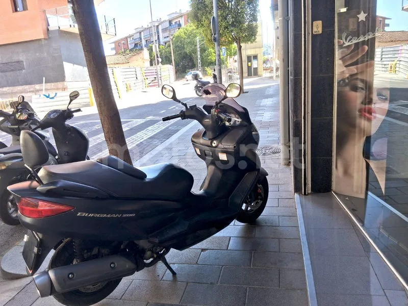 Suzuki Burgman 200 1440 € 2011 Barcelona - 2