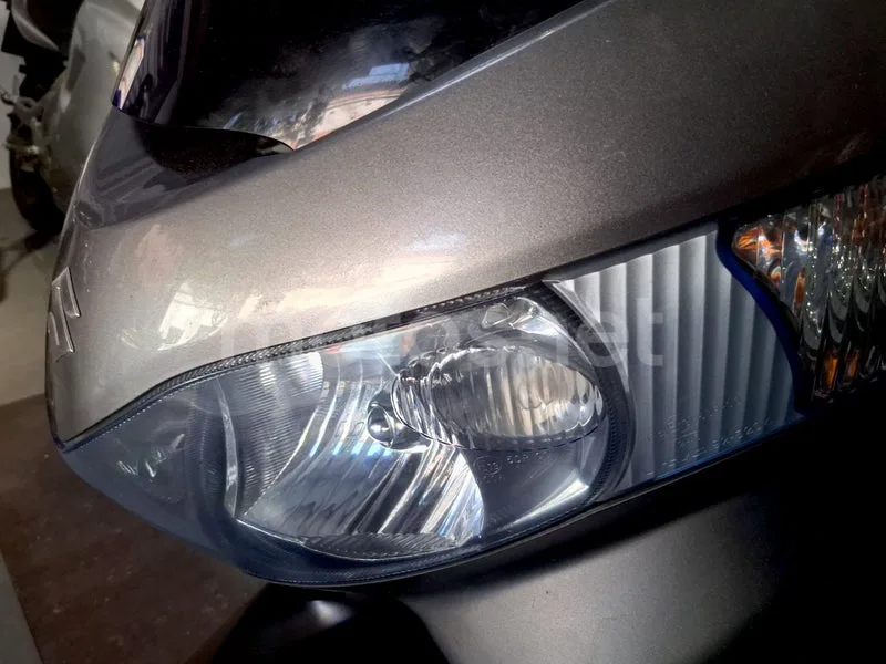 Suzuki Burgman 200 - Vista 15