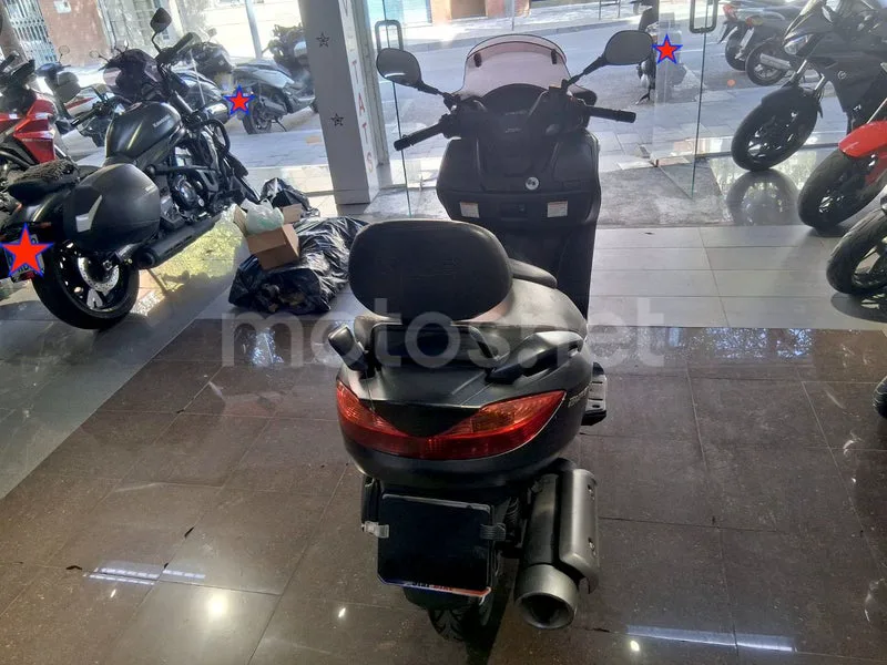 Suzuki Burgman 200 - Vista 5