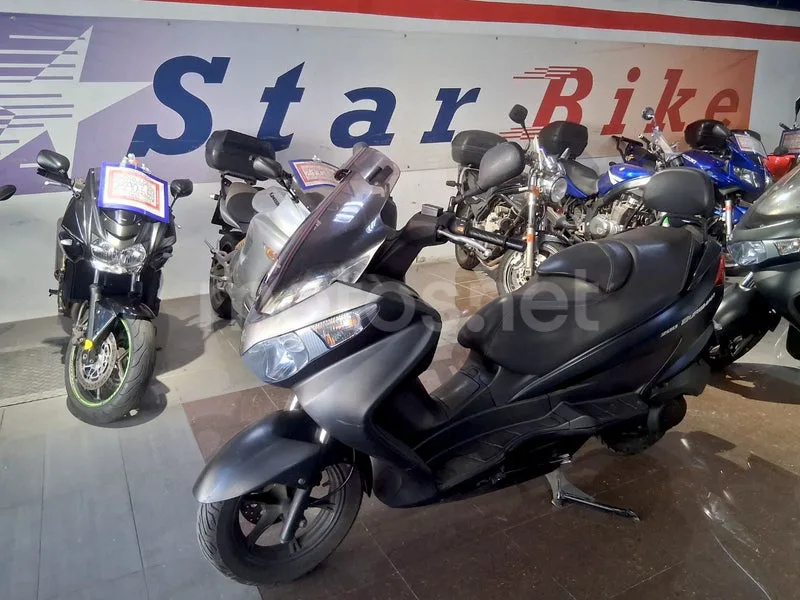 Suzuki Burgman 200 - Vista 6