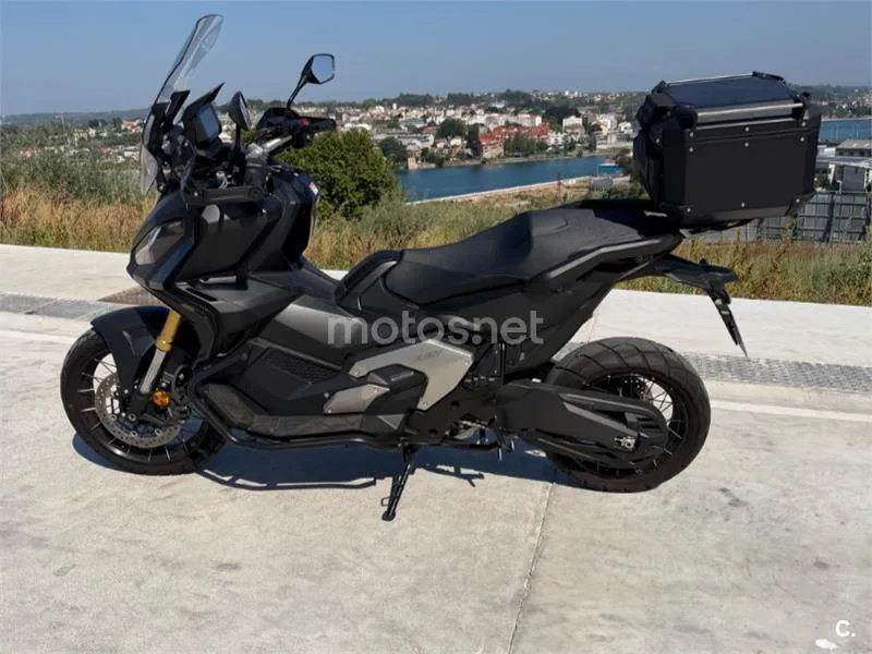 Honda X-ADV - Vista 5