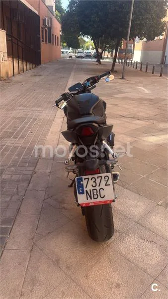 Honda CB650R - Vista 3