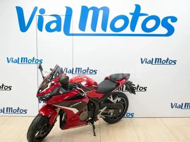 Honda CBR500R - Vista 4
