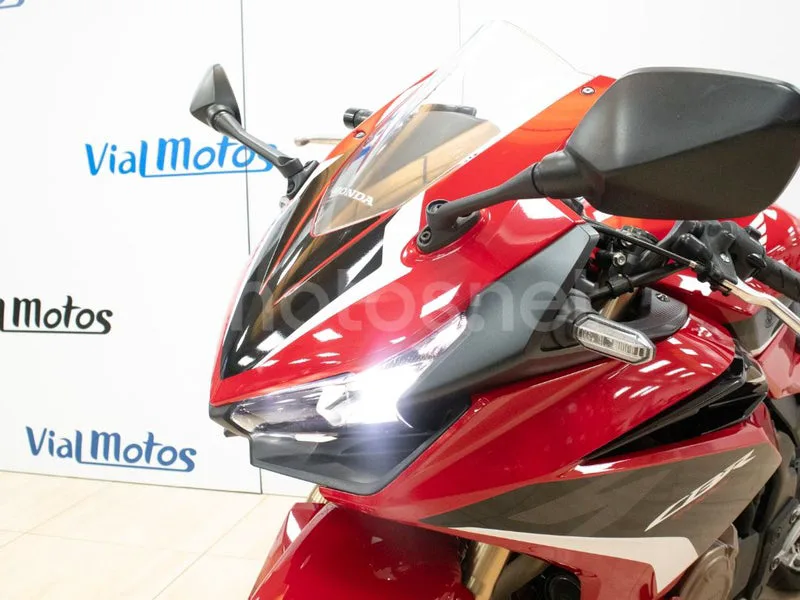 Honda CBR500R - Vista 5