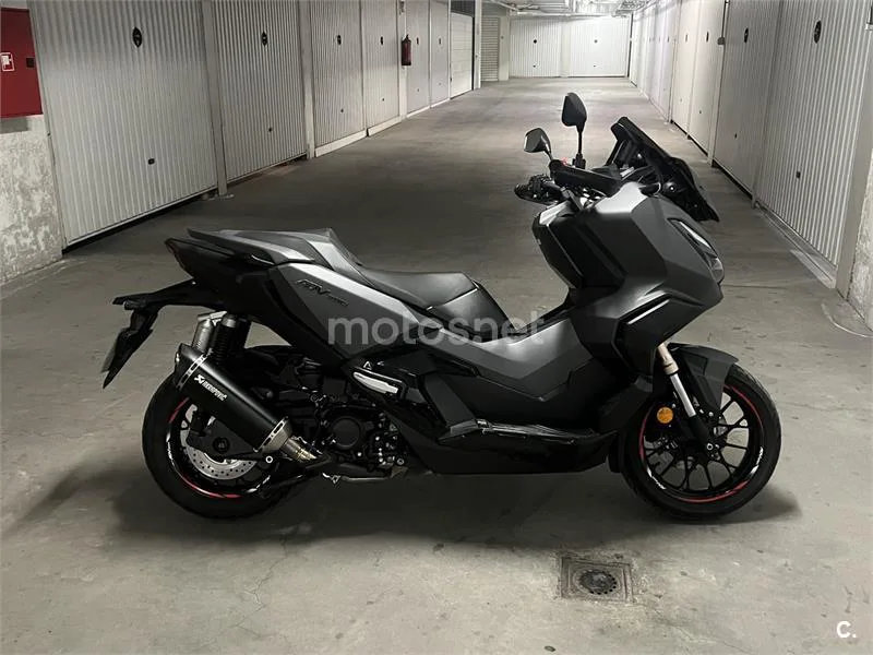 Honda ADV350 - Vista 12