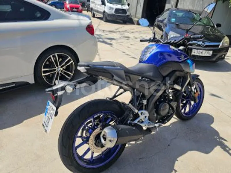 Yamaha MT-125 - Vista 4