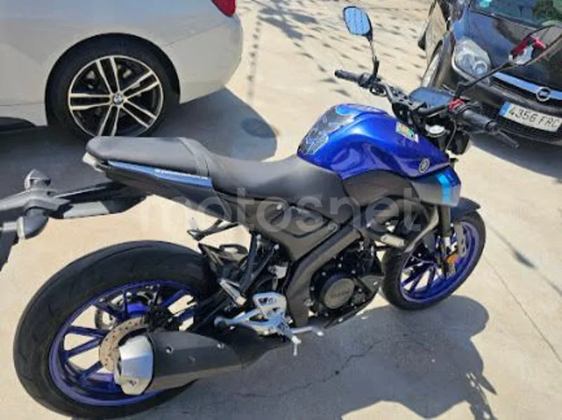 Yamaha MT-125 - Vista 9