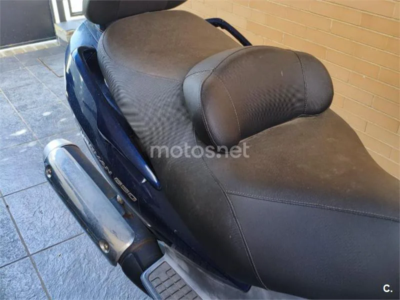 Suzuki Burgman 650 Executive - Vista 4