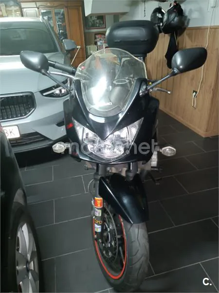 Suzuki Bandit 650S - Vista 4