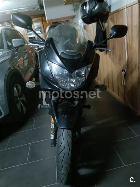 Suzuki Bandit 650S - Vista 7