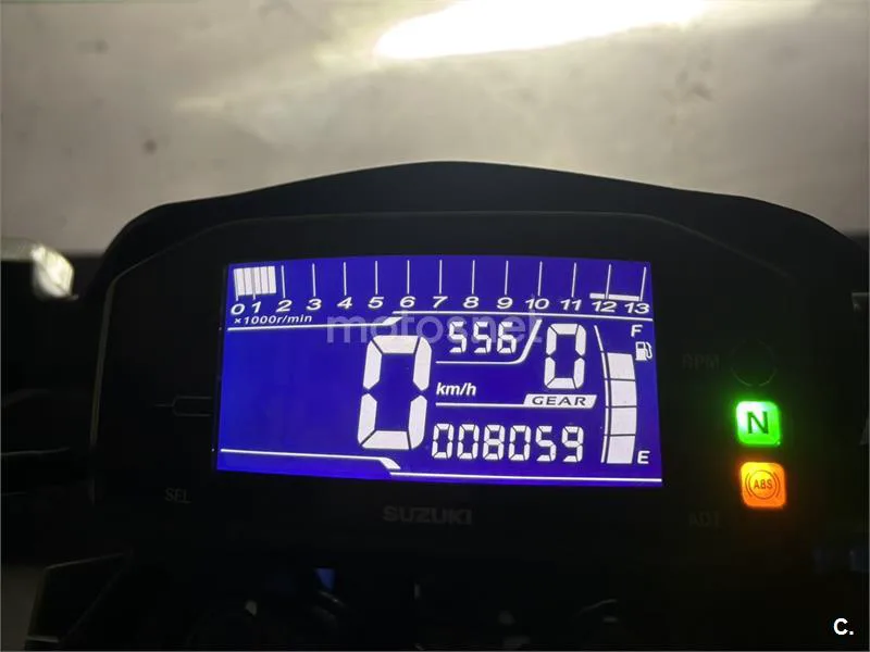 Suzuki GSX-S125 - Vista 4