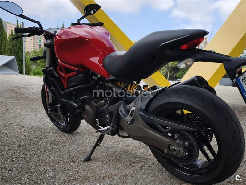 Ducati Monster 821 - Vista 4
