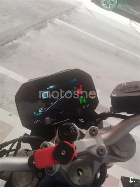 BMW F 900 R - Vista 4