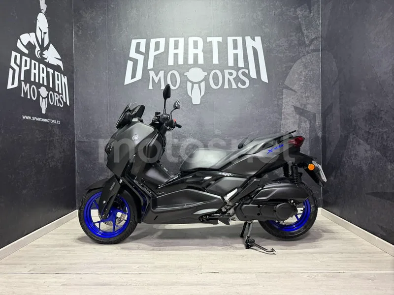 Yamaha XMAX 125 - Vista 4