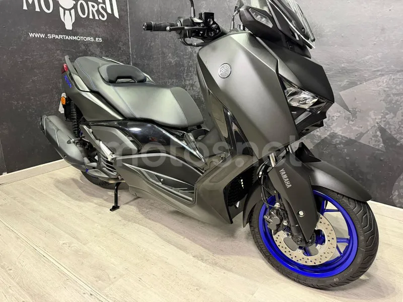 Yamaha XMAX 125 - Vista 6
