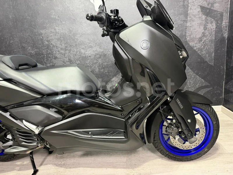 Yamaha XMAX 125 - Vista 10