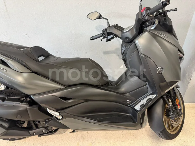 Yamaha XMAX 400 - Vista 8
