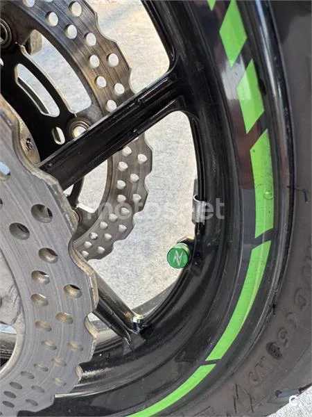 Kawasaki Z800 - Vista 7