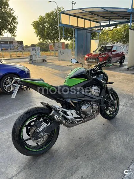 Kawasaki Z800 - Vista 8
