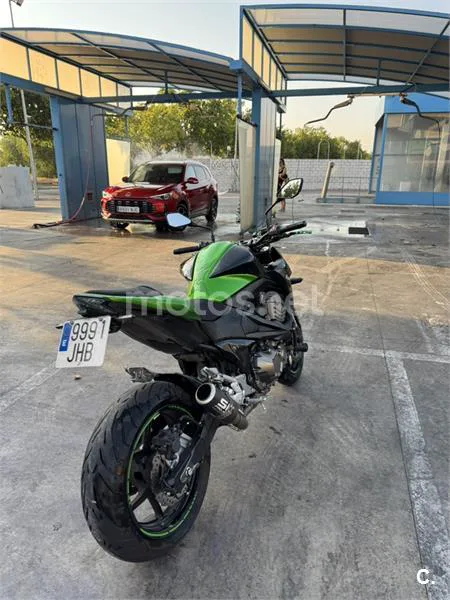 Kawasaki Z800 - Vista 9