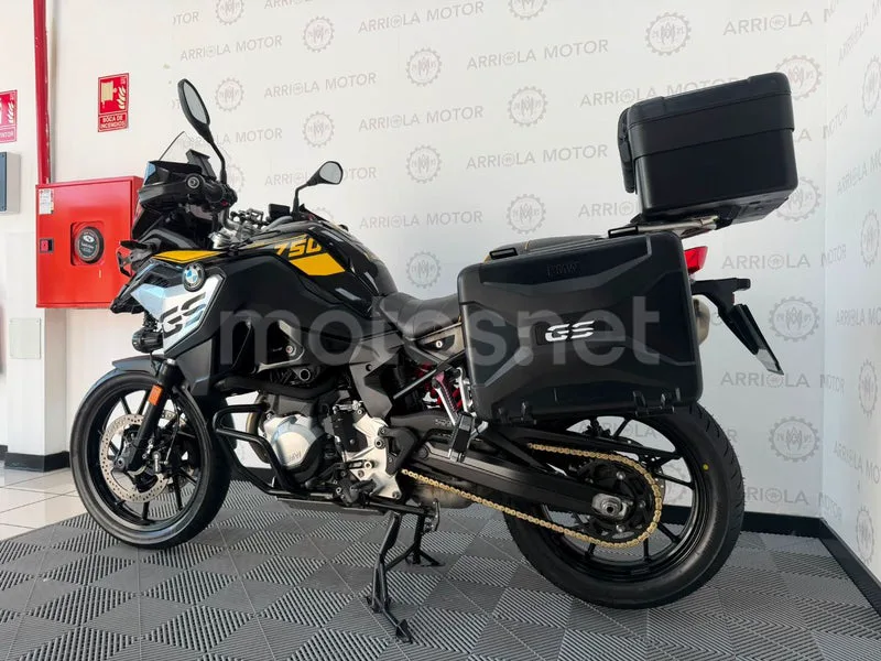 BMW F 750 GS - Vista 3