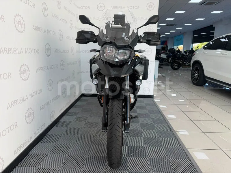 BMW F 750 GS - Vista 4