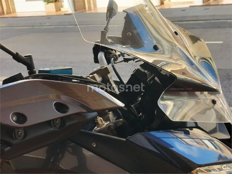 Yamaha MT-09 Tracer - Vista 11