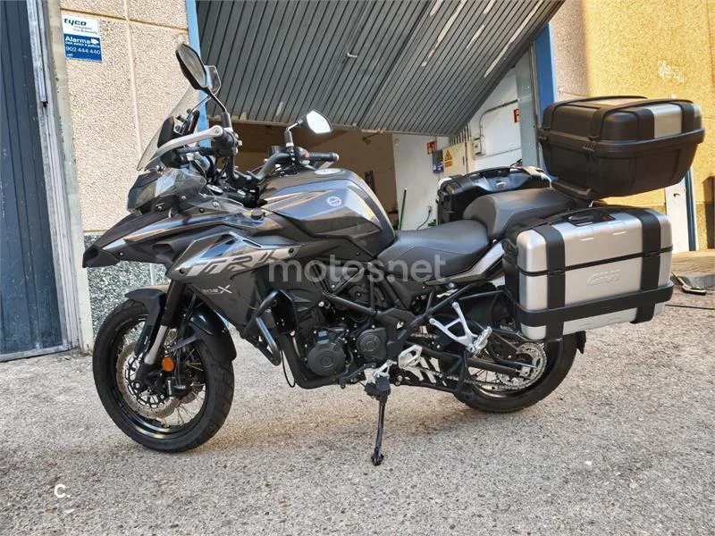 Benelli TRK 502 - Vista 3
