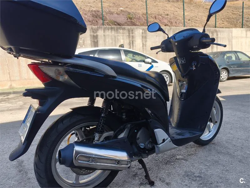 Honda SH125i - Vista 6
