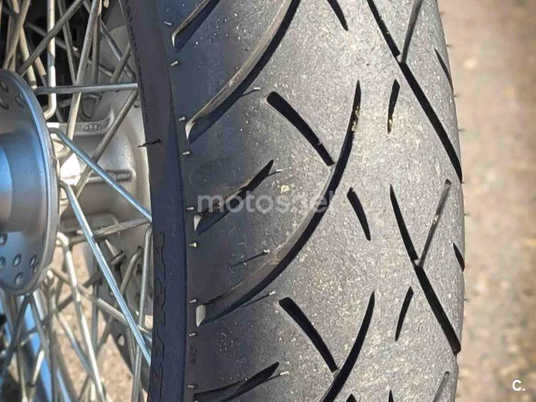 Kawasaki VN900 Classic - Vista 6