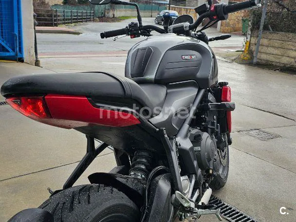 Triumph Trident 660 - Vista 7