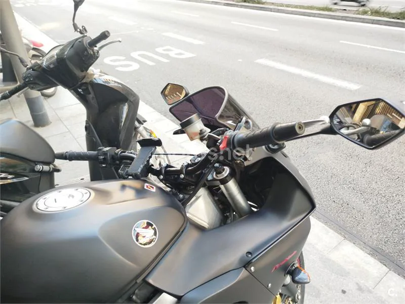 Honda CBR900RR Fireblade 3800 € 2001 Barcelona - 1