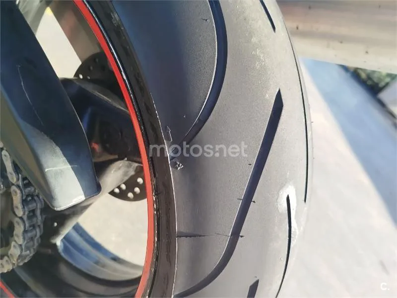 Honda CBR900RR Fireblade - Vista 3