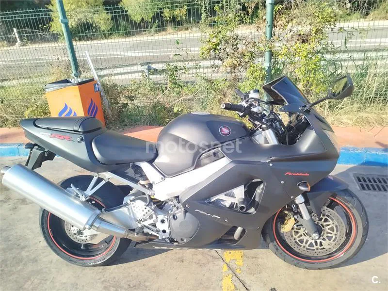 Honda CBR900RR Fireblade - Vista 4