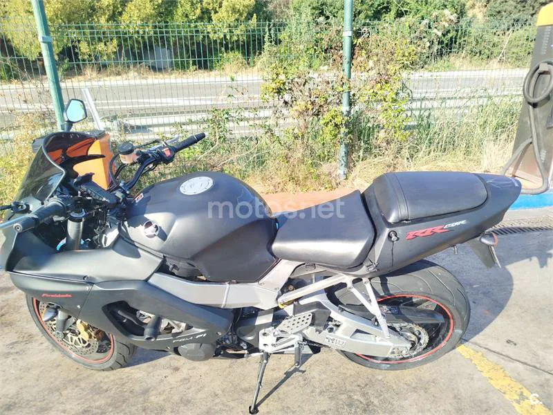 Honda CBR900RR Fireblade - Vista 6