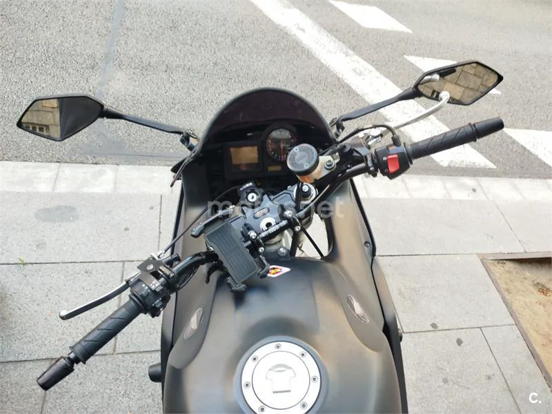 Honda CBR900RR Fireblade - Vista 7