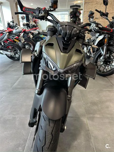 Ducati Streetfighter V2 - Vista 21