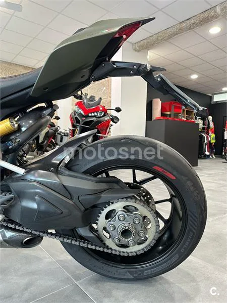 Ducati Streetfighter V2 - Vista 9