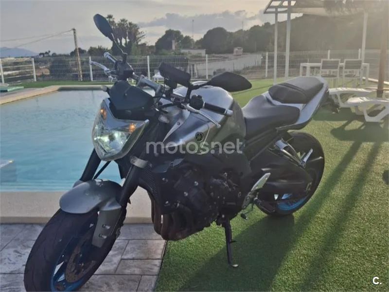 Yamaha FZ1 4500 € 2006 Alicante - 1