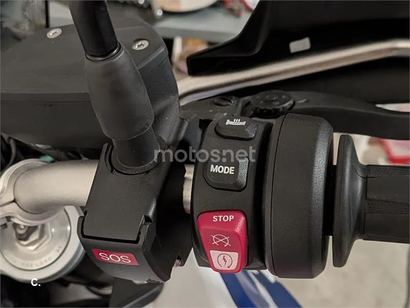 BMW F 900 GS - Vista 3