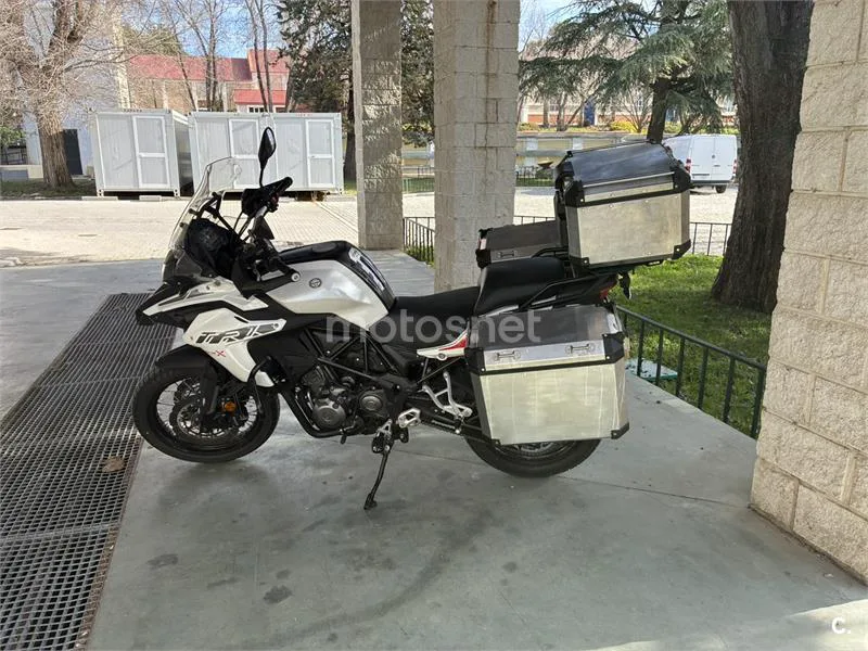 Benelli TRK 502 - Vista 8